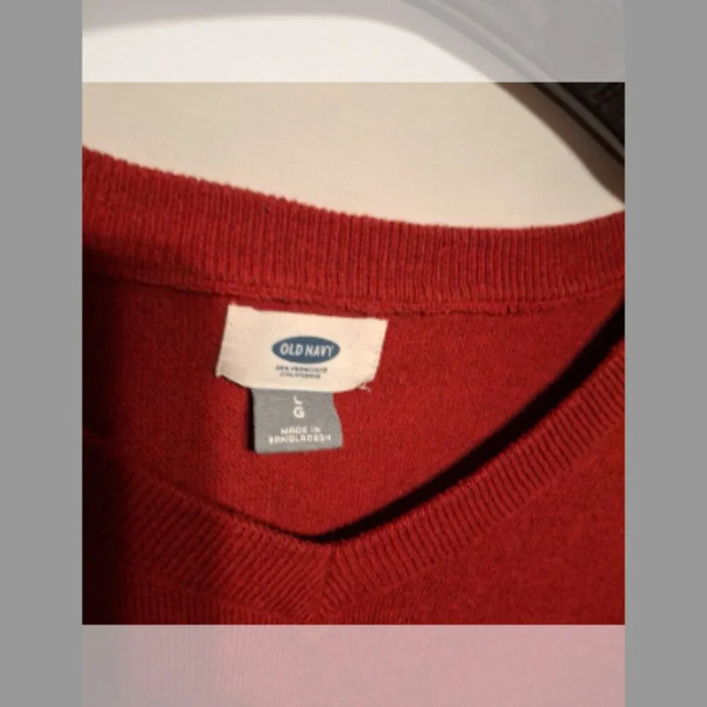 Old Navy V neck Sweater